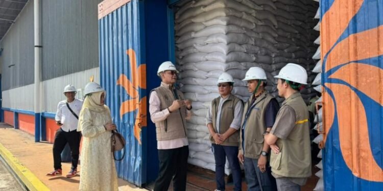 TA Khalid Tinjau Gudang Bulog Lhokseumawe, Pastikan Cadangan Pangan Aceh Aman hingga Akhir 2026