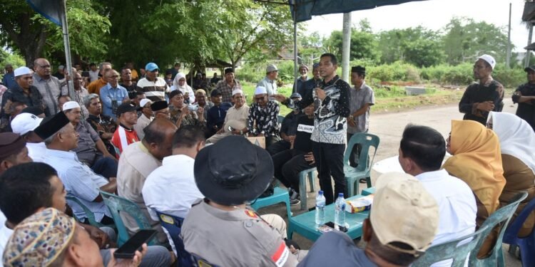Ratusan Eks Karyawan PT KKA Mengadu ke Azhari Cage Terkait Tunggakan Gaji dan Pesangon