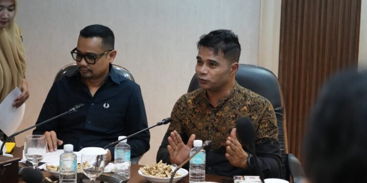 Abdul Rafur: Pergub JKA untuk Mengalihkan Publik Atas Kegagalan Mualem