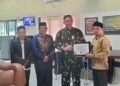 Baitul Mal Abdya Serahkan Piagam Penghargaan kepada Kodim 0110/Aceh Barat Daya