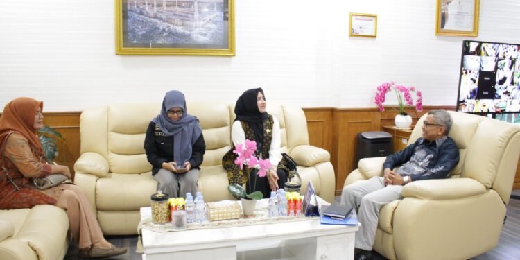 Darwati A. Gani Soroti Pemotongan Dana Desa Saat Bertemu BPKP Aceh