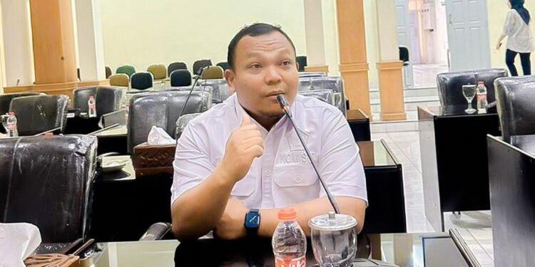 Terkait Polemik JKA Berjenjang, Zulfazli Minta Pemkab Pidie Cari Solusi Konkrit