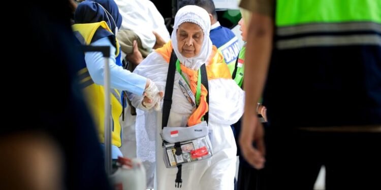 Krak, Mualem Minta Presiden Izinkan Maskapai Arab Saudi Angkut Jamaah Langsung dari Aceh