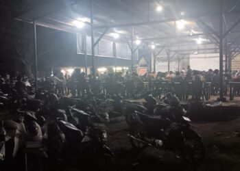 Listrik Padam, Warga Banda Aceh dan Aceh Besar ‘Serbu’ Warkop untuk Charger Handphone dan Wifi