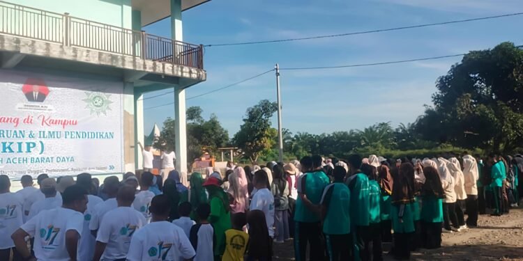 HUT ke-17 STKIP Muhammadiyah Abdya Dirangkai Kegiatan ESA Eng, HIMATIKA dan Jalan Santai