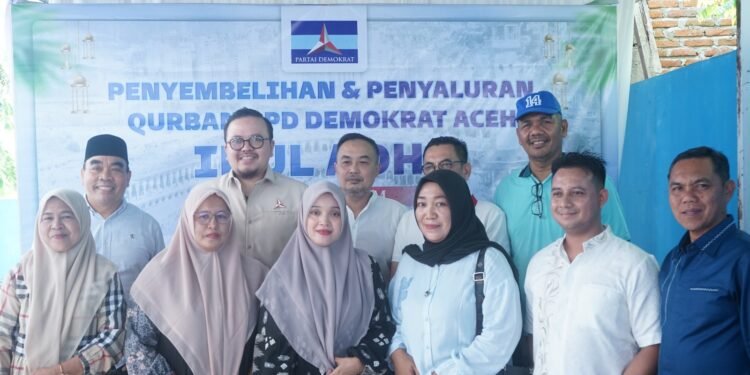 Demokrat Aceh Salurkan Daging Qurban untuk Warga dan Panti Asuhan