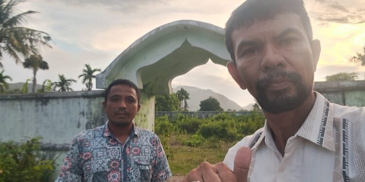 Sekcam Rusydi Kunjungi Situs Tempat Lahir dan Kuburan Keluarga Besar Cut Nyak Dhien di Lamteh Peukan Bada