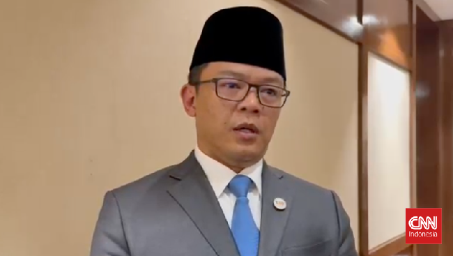 Menlu: Prabowo ke Prancis Penuhi Undangan Macron yang Tertunda