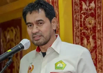 Penolakan Pergub JKA Kian Gencar, Mualem Berangkat Haji ke Tanah Suci