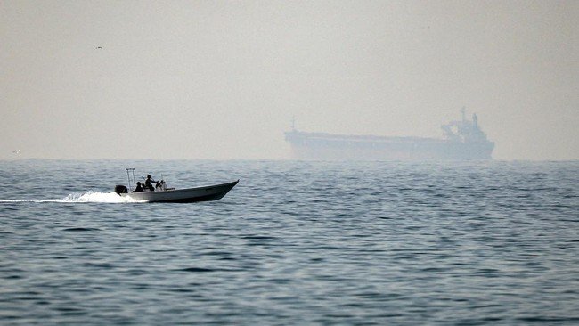 Empat Kapal Tanker Lolos Lewat Selat Hormuz Menuju China-Pakistan