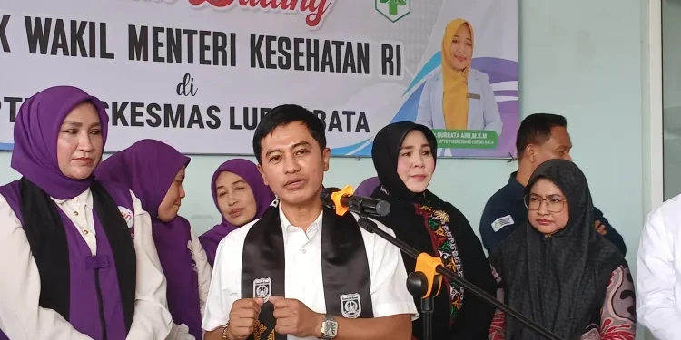 Wamenkes RI Soroti Rendahnya Cakupan Imunisasi di Aceh