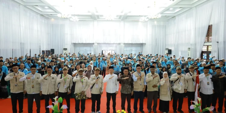 Bupati Aceh Barat Lepas Jamaah Calon Haji Kloter III di Asrama Haji Aceh