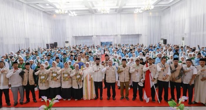 Al- Farlaky Lepas Jamaah Haji Kloter 7 di Embarkasi Haji Banda Aceh
