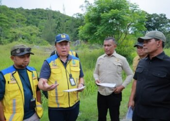 Bupati Aceh Besar dan DPR RI Tinjau Lokasi Pembangunan SPAM Regional di Leupung