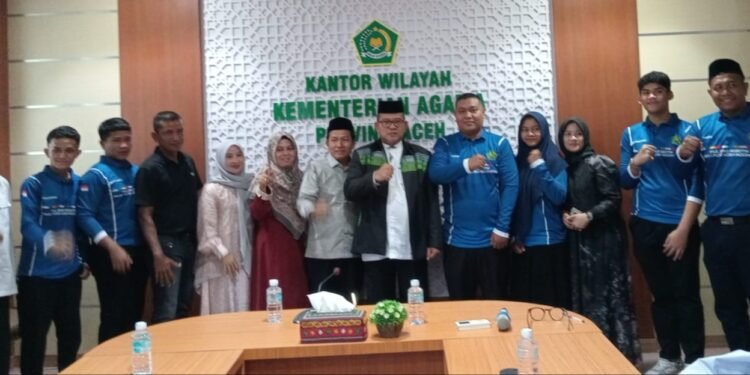 Kakanwil Kemenag Aceh Lepas Tim Robotik ke Malaysia