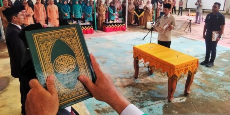Bupati Aceh Barat Lantik 11 Pejabat Baru