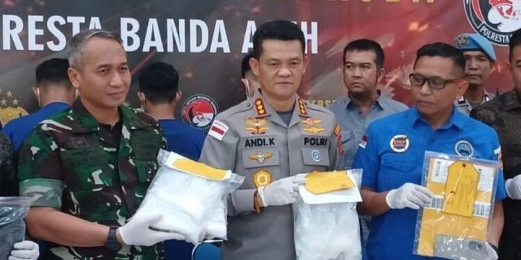 4 Tersangka Diamankan Terkait Penyelundupan Sabu di Bandara SIM Blang Bintang