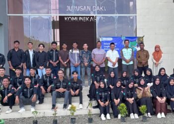 HMP PMI STAIN Meulaboh Hijaukan Lingkungan Kampus