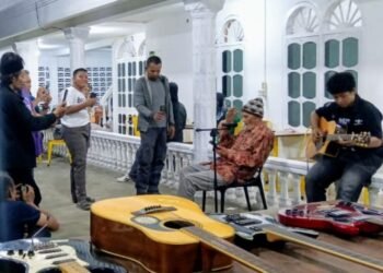 Lewat Puisi, LK Ara Kritik Eksploitasi Tambang dan Kerusakan Hutan