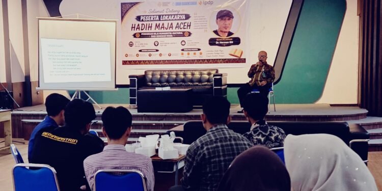 Gelar Lokakarya Hadih Maja, Herman RN Hadirkan Peneliti dan Kolektor