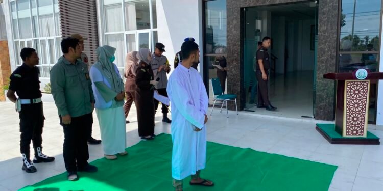 Nyan, Pelaku Judi Dicambuk di Pidie Jaya