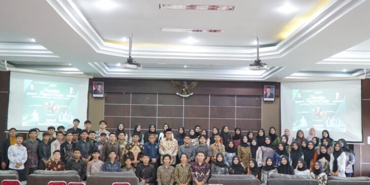 DEMA Fakultas Syariah dan Hukum UIN Ar Raniry Sukses Laksanakan Upgrading dan Raker