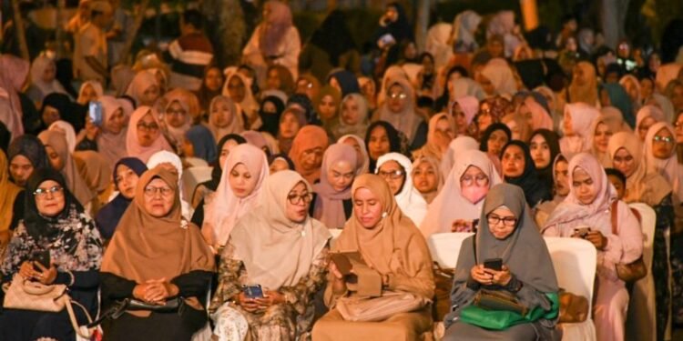 Warga Banda Aceh Tumpah Ruah Saksikan Dakwah Akbar