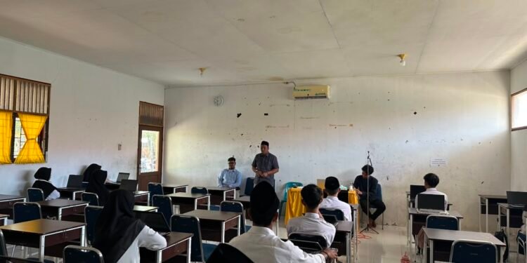 40 Calon Mahasiswa Al-Azhar Ikuti Ujian Kenaikan Level Bahasa Arab di Al Zahrah Bireuen