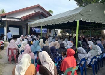 Teuku Riefky Harsya Bantu Beasiswa PIP Bagi 2300 Penerima di Pidie Jaya