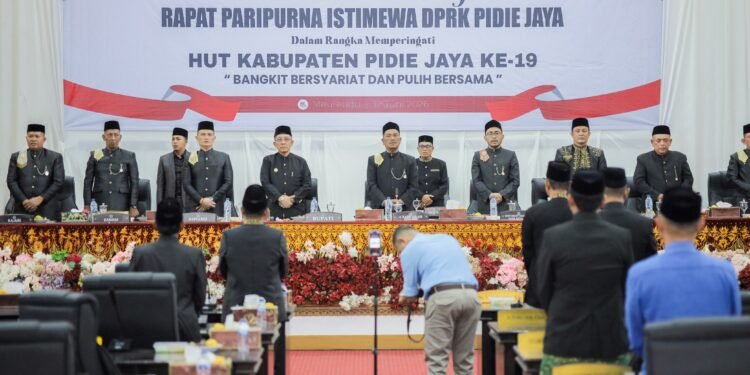 Ohku, Wabup Pidie Jaya Absen di Paripurna HUT ke-19, Ada Apa Dibalik Ketidakhadirannya?