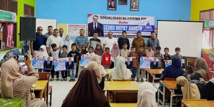 8.261 Siswa Pidie Terima PIP 2026, Teuku Syahwal: Pendidikan Tangga Terkokoh Mengubah Nasib