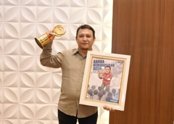 JMSI Anugerahkan Penghargaan Kemanusiaan kepada Mahlizar Safdi dari Posko Rakyat