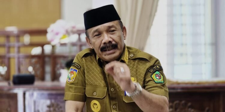 Bupati Pidie Nonaktifkan Kadisdik dan Kepala BPBD, Sinyal Keras Evaluasi Kinerja Pejabat