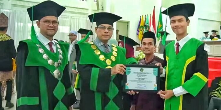 Sugeng Warisno: Pemuda Tamiang Raih Predikat Lulusan Terbaik UIN Ar-Raniry 2026 dengan IPK Tertinggi 3,96