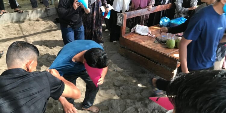 Kuah Pliek U dan Tawa: Saat Keluarga Besar Al Zahrah Pupuk Silaturrahmi