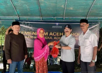 Kemenkum Aceh Salurkan Ratusan Paket Kurban