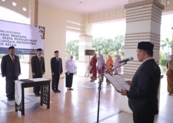 Bupati Aceh Besar Lantik JPT Pratama dan Administrator, Tekankan Amanah Jabatan dan Peningkatan Kinerja
