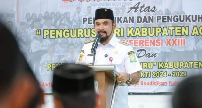 PGRI dan Bunda Guru Dilantik, Bupati Al- Farlaky Targetkan Sekolah Cetak SDM Unggul di Aceh Timur
