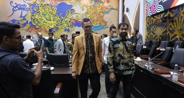 Mualem Saksikan Langsung RDP DPR-RI Bahas Revisi UUPA