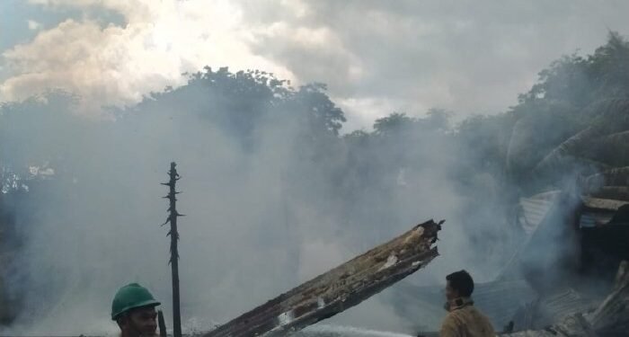 Pemilik Pergi Haji, Satu Rumah di Lam Bateung Baitussalam Hangus Terbakar