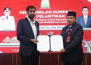 Mualem Lantik Dr. Misran Fuadi sebagai Kepala Dinas Syariat Islam Aceh