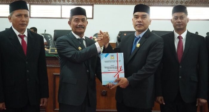 Wakil Bupati Aceh Besar Sampaikan Nota Pengantar Raqan Pertanggungjawaban APBK 2025