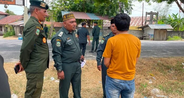 Satpol PP dan WH Aceh Besar Gelar Razia Busana Islami