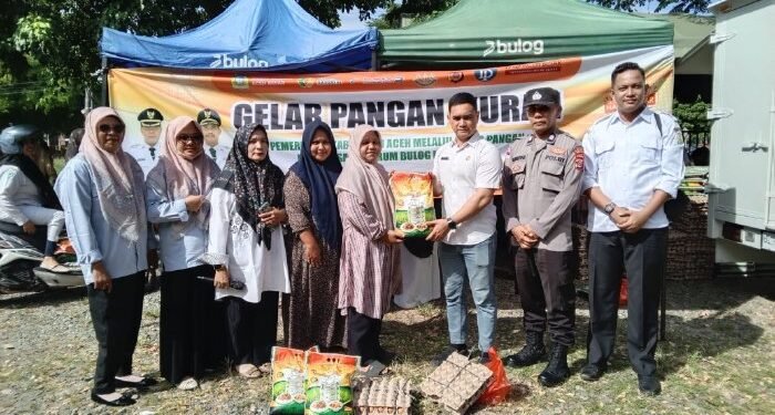Gerakan Pangan Murah Diserbu Warga Simpang Tiga