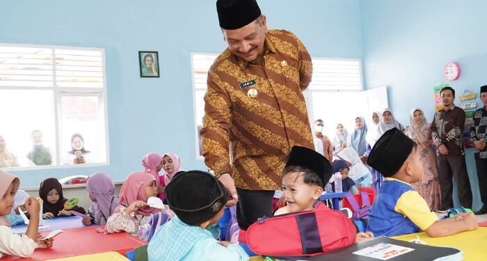 Bupati dan Bunda PAUD Aceh Tamiang Minta Orang Tua Batasi Ponsel pada Anak