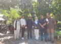 Ketua Komisi ll Surya Asmadi Dan Iwapi Panen Buah Alpukat Premium Di sawang ll