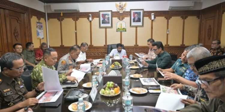 Mualem Sebut Aceh Hadapi Masalah Tambang Ilegal hingga LGBT