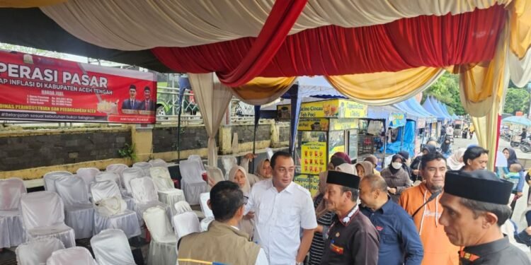 Pemerintah Aceh Gelar Pasar Murah Tekan Inflasi di Takengon