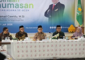 Stafsus Menag Ajak Jajaran Kemenag Bangun Keterbukaan Informasi di Aceh