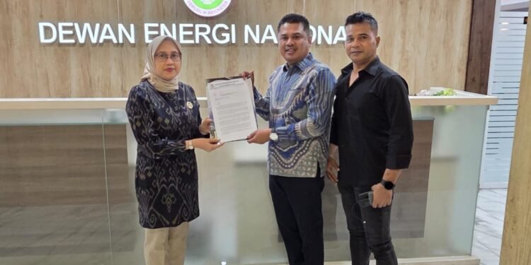 Surati Kementerian ESDM, Wakil Ketua DPRK Perjuangkan Kemandirian Listrik di Banda Aceh